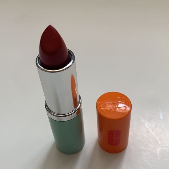 ⭐️CLINIQUE Lip Colour Trio⭐️ - Picture 4 of 9